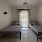 Eleni Antonouli Kókkinon Nerón